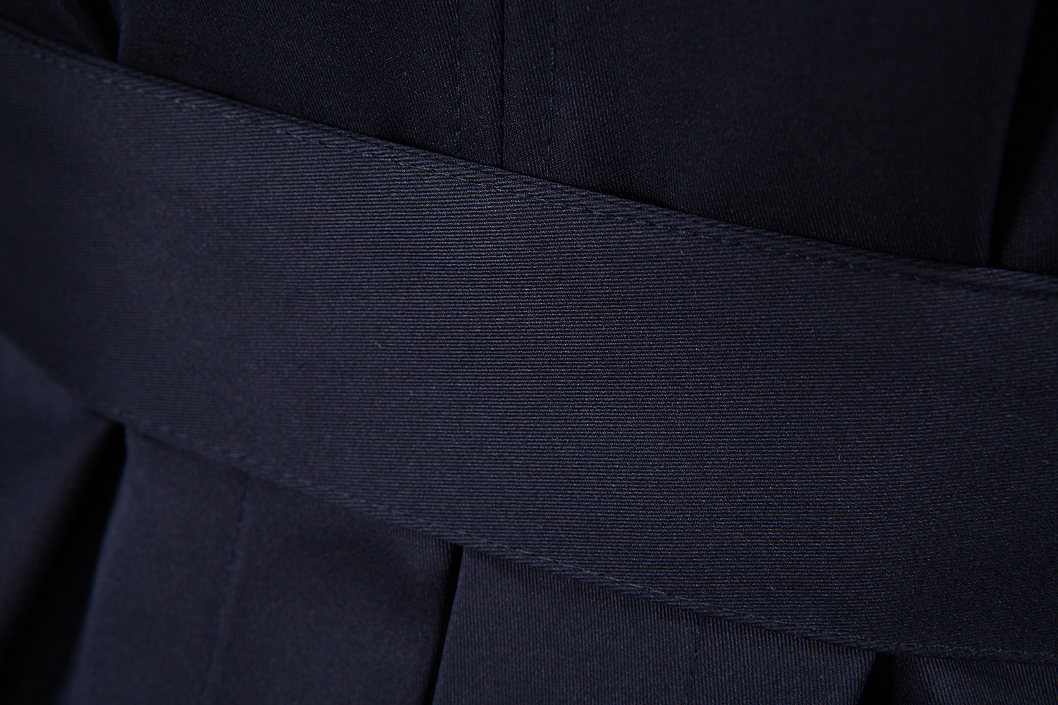 Trench coat largo con cinturón – cortaviento y doble botonadura para primavera y otoño