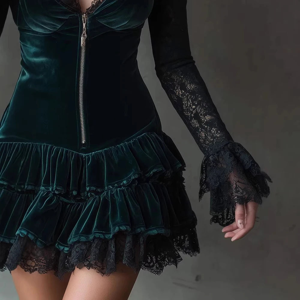 Vestido gótico de terciopelo negro – encaje, mangas campana y volantes vintage