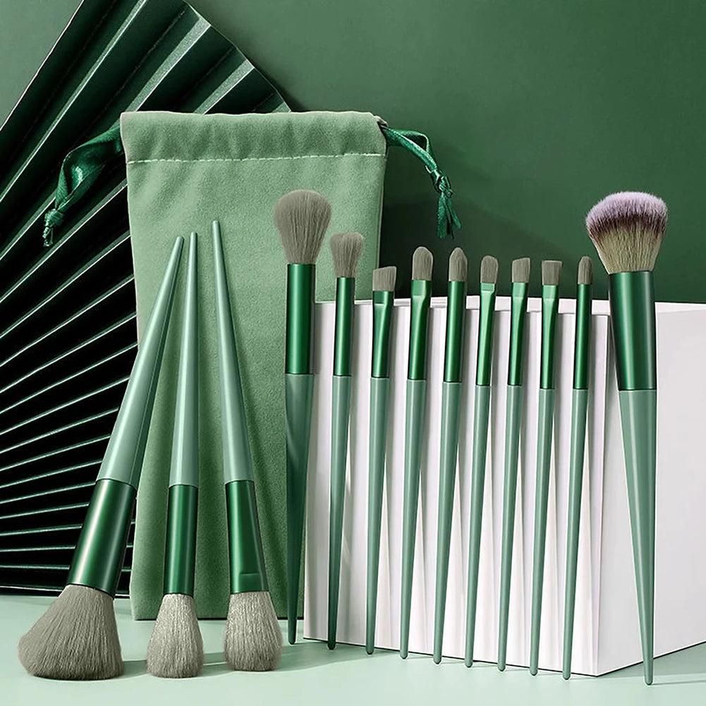 Set profesional de 13 pinceles de maquillaje – ultra suaves y portátiles con estuche