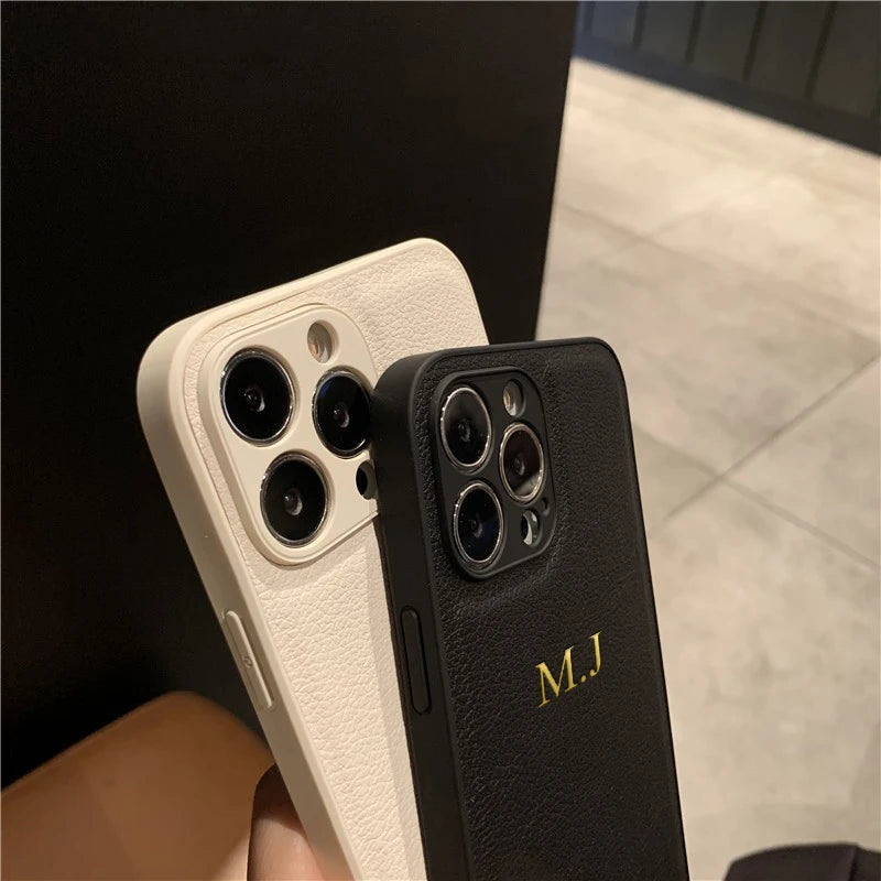 Funda personalizada para iPhone – cuero con nombre e iniciales para modelos 11 a 17