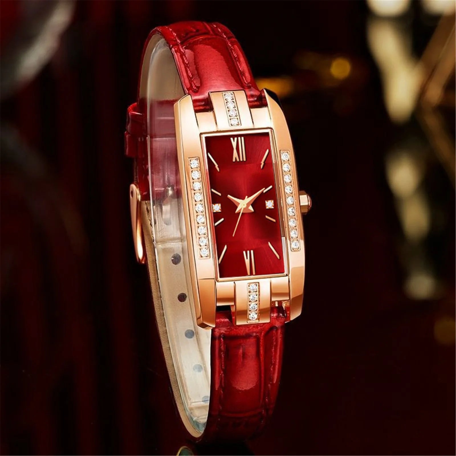 Reloj mujer lujo – diseño rectangular pequeño con cristales verdes y correa de cuero