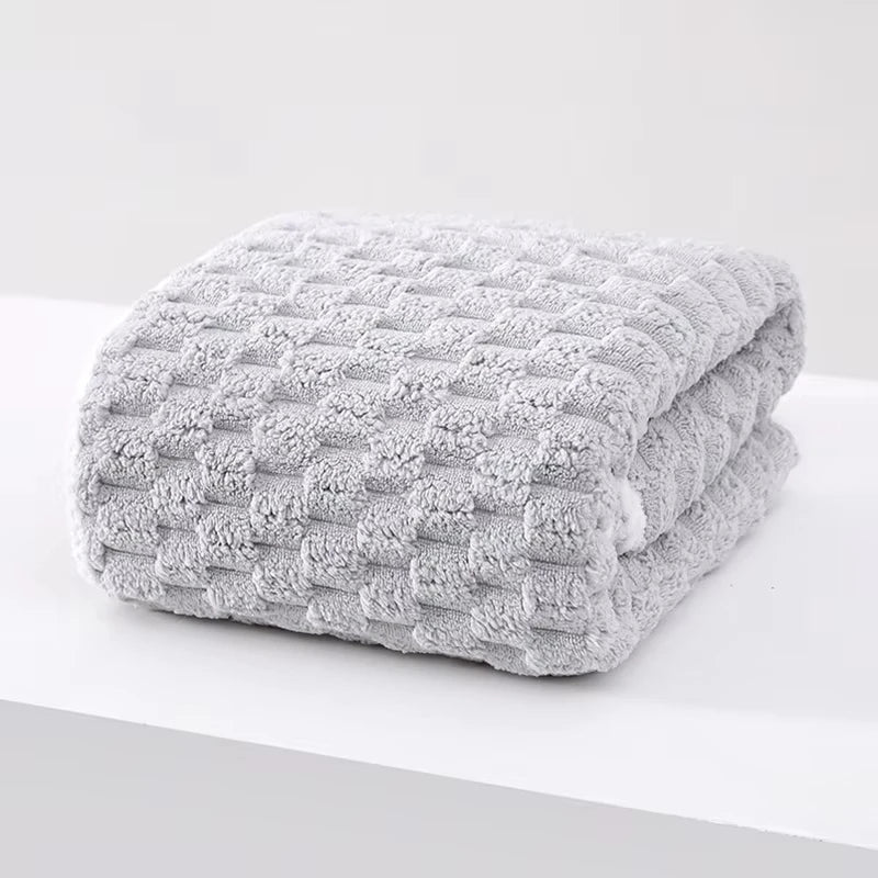 Toallas de baño grandes de coral fleece – gruesas, absorbentes y de secado rápido