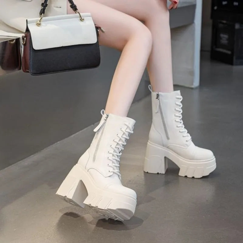 Botines pequeños otoño/invierno – punta redonda, cordones y suela antideslizante