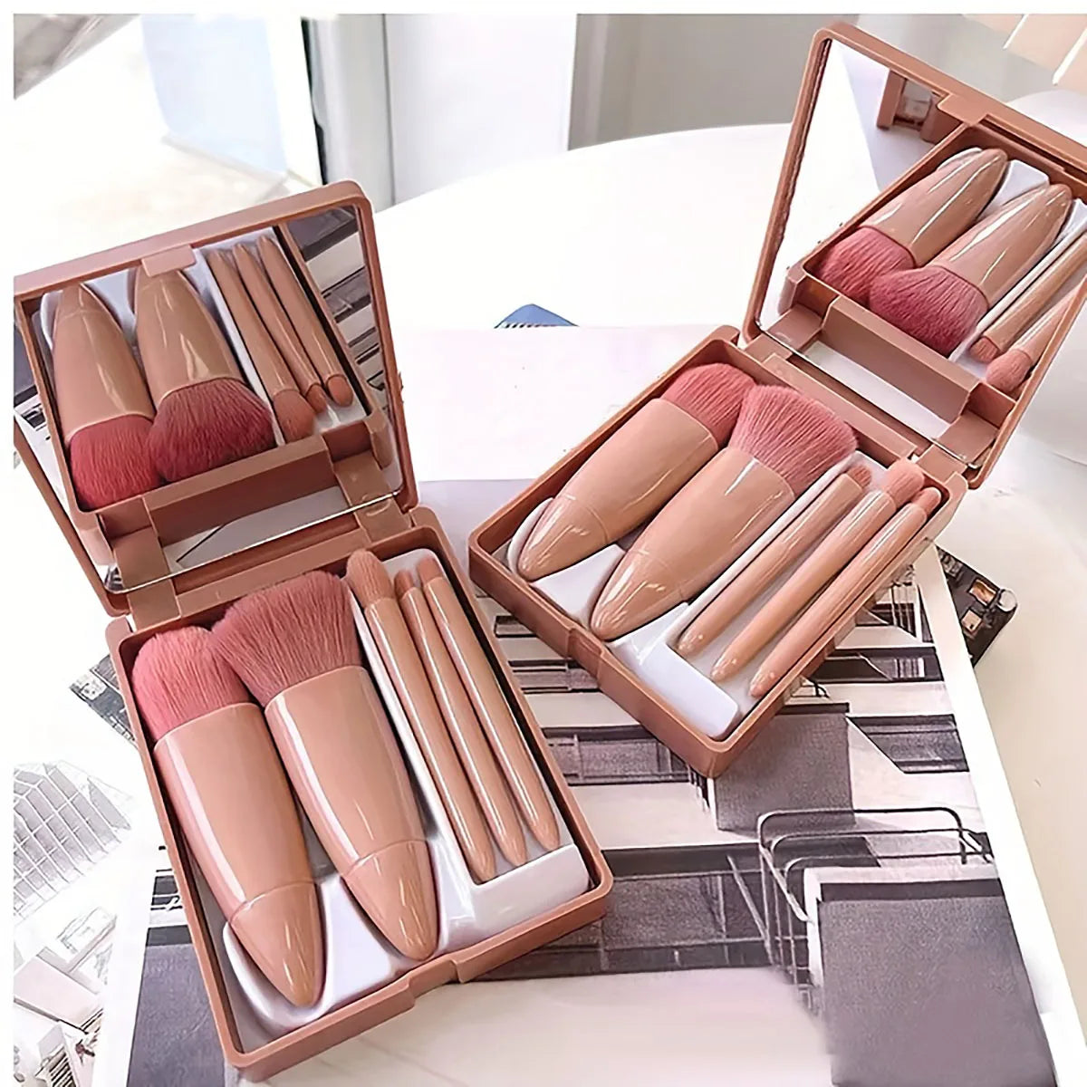 Set portátil de 5 pinceles de maquillaje con espejo – kit plegable de viaje