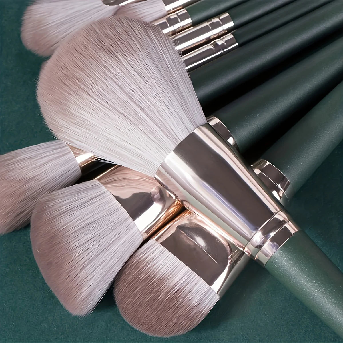 Set de 14 pinceles de maquillaje – profesional, suaves para rostro y ojos