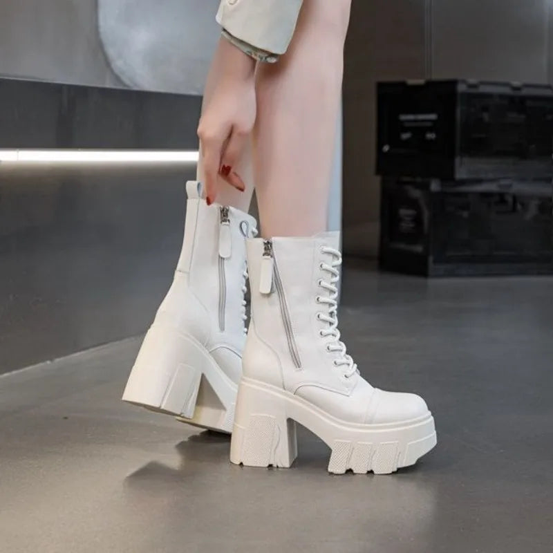 Botines pequeños otoño/invierno – punta redonda, cordones y suela antideslizante