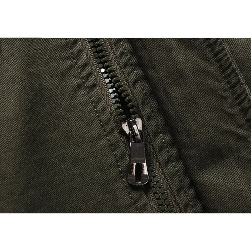 Campera bomber hombre – cortaviento slim fit con cuello alto y estilo retro