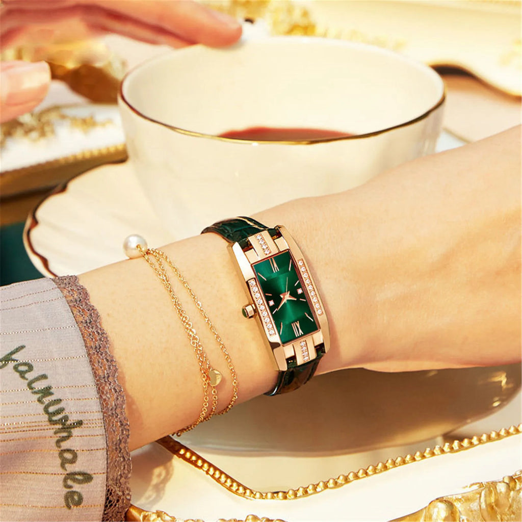 Reloj mujer lujo – diseño rectangular pequeño con cristales verdes y correa de cuero