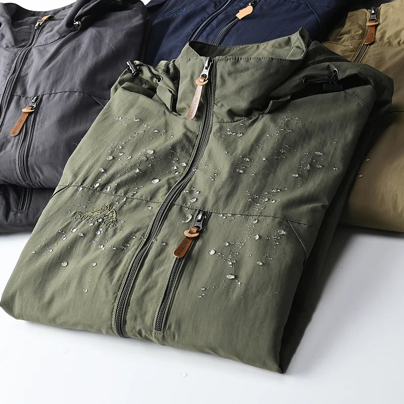 Cortaviento táctico hombre – impermeable, capucha y diseño militar europeo